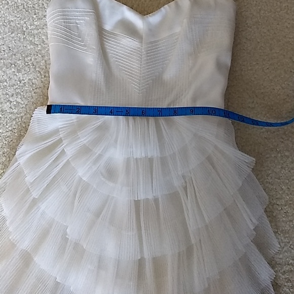 Dress - Picture 7 of 8